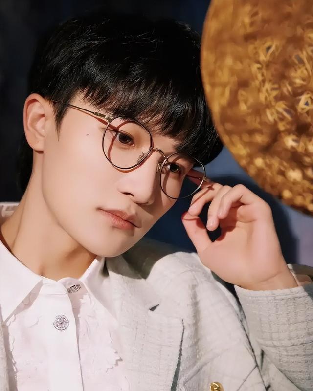 看了这5位明星“换脸史”，不得不信，红气养人才是最邪整容术！