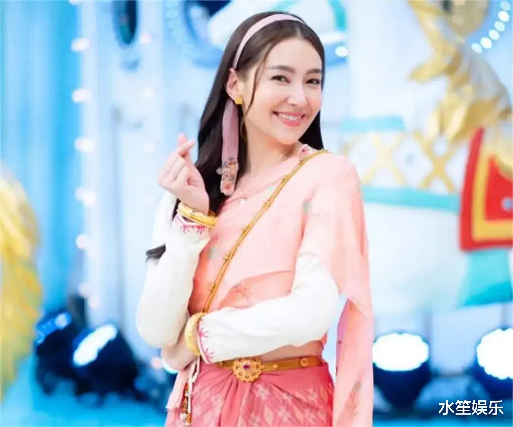 泰娱小花Bella澄清富三代男友隐婚生子，解释两人为何至今未互关