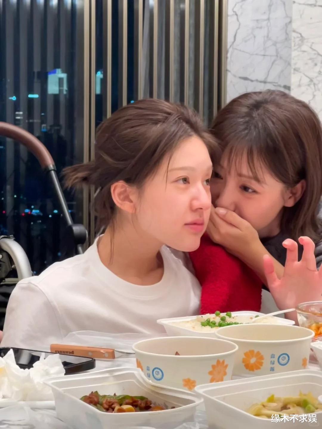 赵露思新状态看哭网友:全身多功能退化如婴儿,导演首次发声!