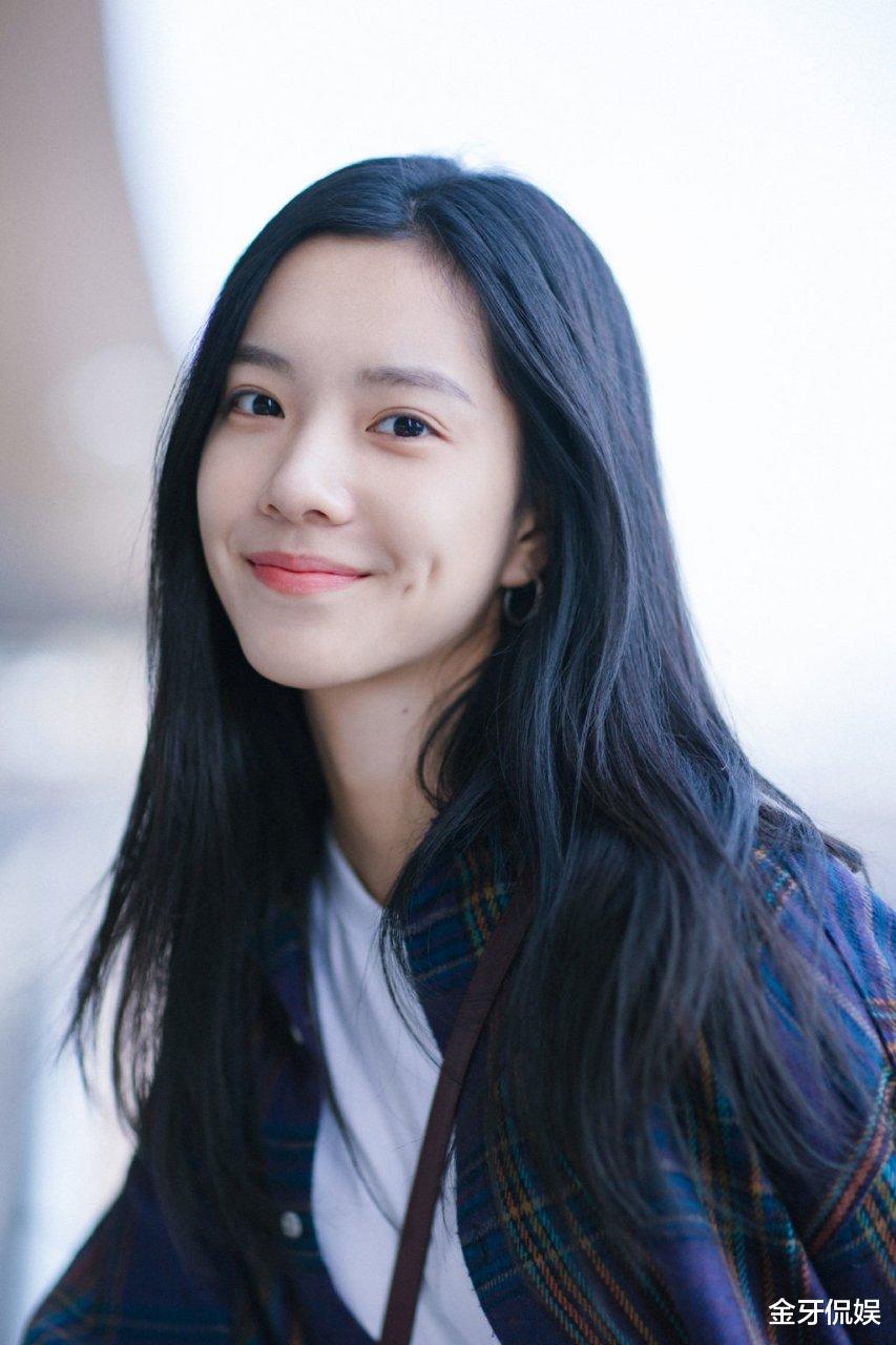 捧不红的“资源咖”：没颜值、演技差，这4位明星终于露馅了！