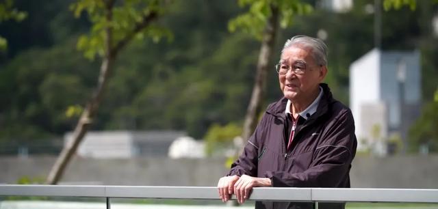 91岁TVB老戏骨退休后罕有露面,身体健康口齿伶俐,乐观面对死亡