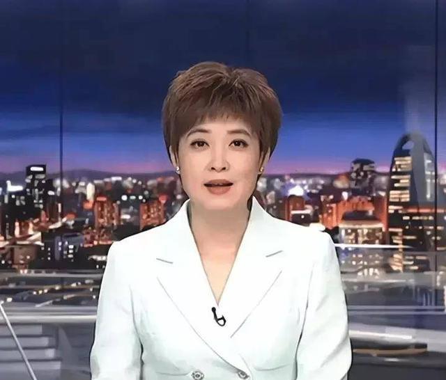 《海峡两岸》主持桑晨,原来是这位大明星的孩子,难怪长这么漂亮