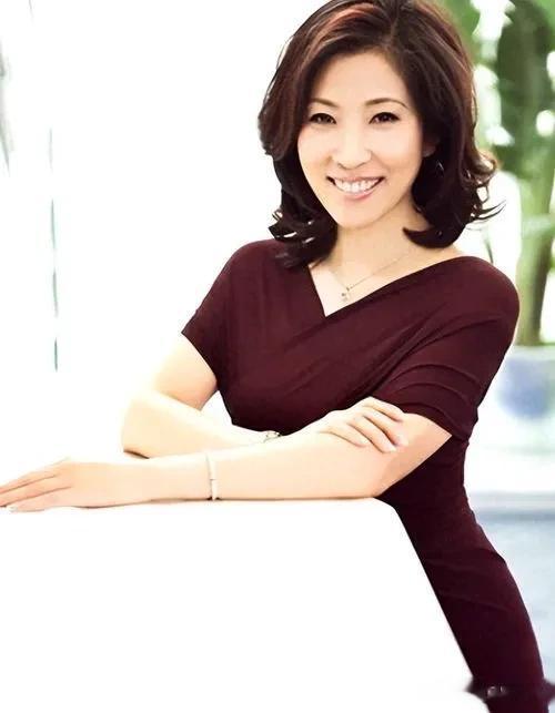 她是体坛最大败类！卷走数十亿逃往美国，如今购飞机住豪宅遭唾骂?