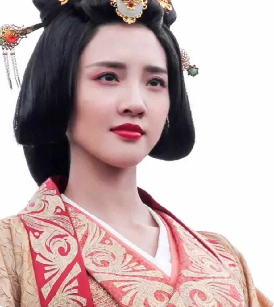 毫无气场就别尬演“太后”了，让这5位女星告诉你什么叫母仪天下