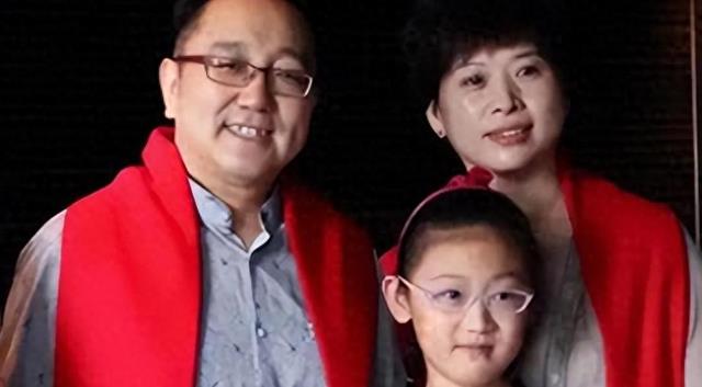 演员句号:二婚娶小11岁丫蛋为妻,尽心孝顺岳父母,活成孝子贤夫