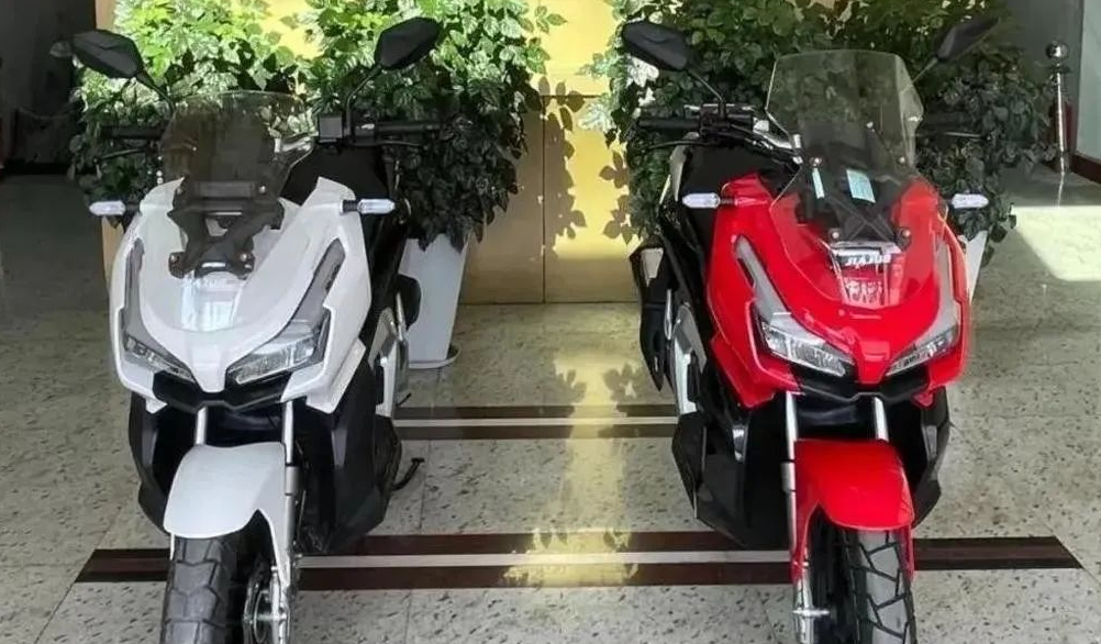 12L油箱续航400公里的踏板出现了，150通勤踏板又有新的选择