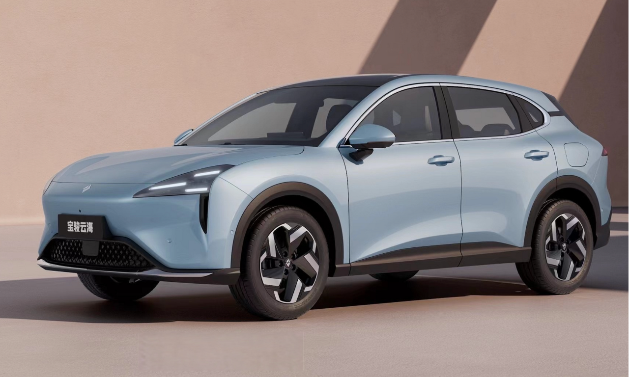 小米汽车首款SUV假想图曝光,与宝骏云海惊人相似