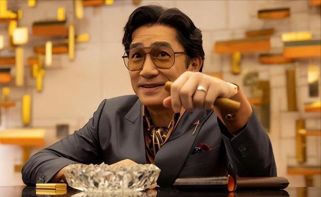 上映1天票房破亿，冯小刚、许光汉都压不住，这才是元旦档黑马！