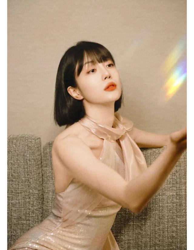 佟大为|佟大为重返《非诚勿扰》舞台，寄语女嘉宾：勇敢如黄亦玫无畏追爱