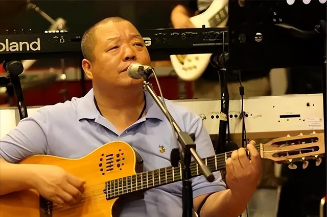 看了刀郎现状,终于知道为什么,斯琴格日乐不再被观众原谅