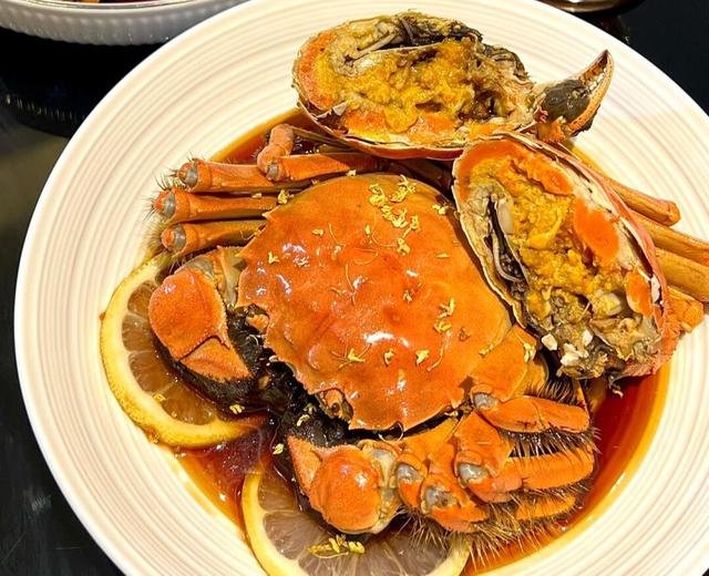 蒸螃蟹，直接上锅是大忌，难怪掉腿流黄，掌握两大技巧，鲜得很