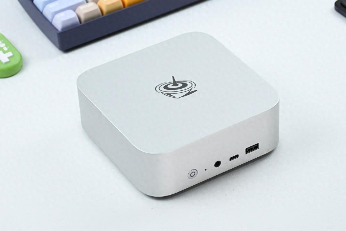 零刻上新！酷睿Ultra新机型2699元，有准系统版，不支持扩展显卡