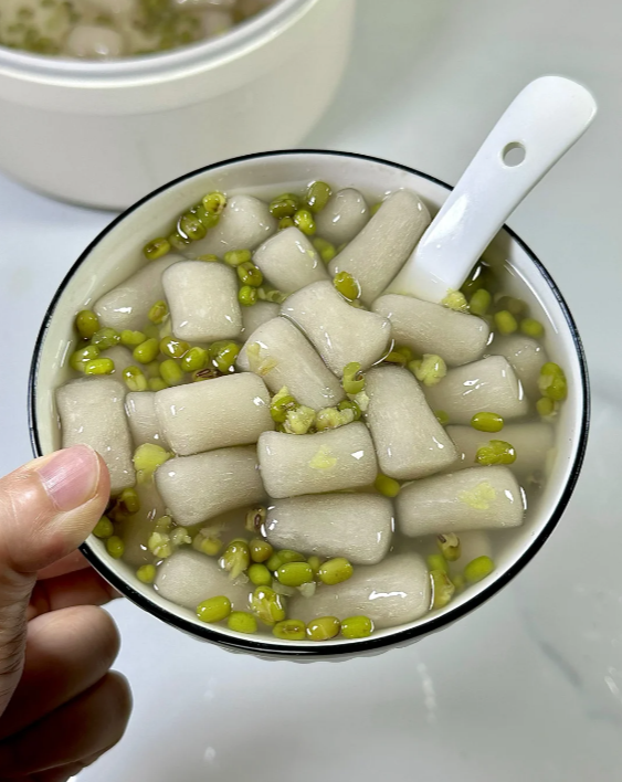 我妈做了十几年的配方，放假了，每天都要吃，清凉又解暑