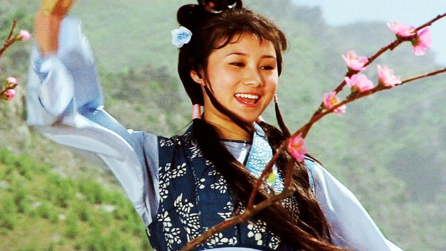 |她早就不是中国籍了？屡次登上春晚走红，当初嫁给洋老公遭嫌弃