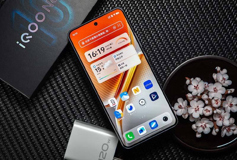 1月份两款真香中端机推荐，搭载骁龙8Gen3，支持超声波指纹