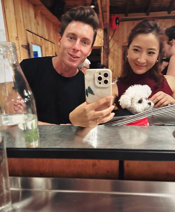 陈赫张子萱给大女儿庆生,一家四口岁月静好,幸福具象化!