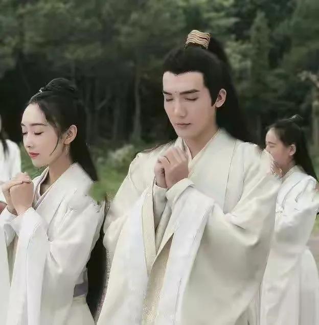 《陈情令》男配组团来到任嘉伦《烈焰》，换个造型差点没认出