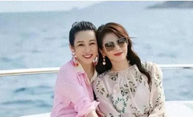 “国民女神”刘涛,连连爆出各种“丑闻”,一夜之间人设崩塌?