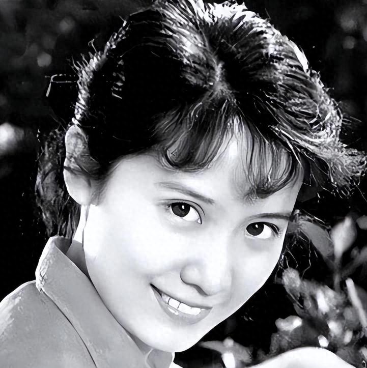 新中国首个被执行死刑的女明星,曾是当红女星,枪毙前喊:不公平