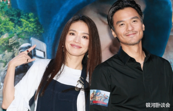 48岁舒淇“毁容式”近照曝光,满头白发,一脸皱纹