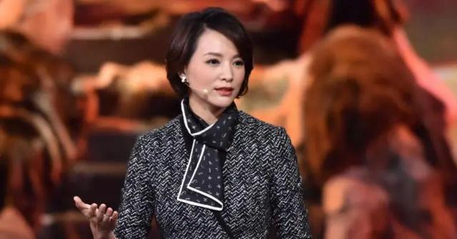 央视女神董卿霸气归来！新节目挑大梁首发，50岁依旧稳坐一姐之位