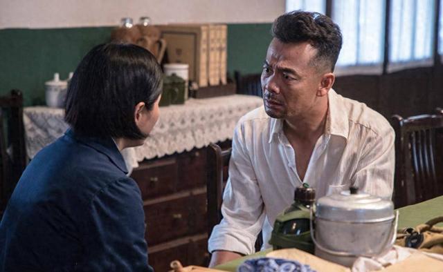 娱乐圈里四位“酒蒙子”:腾格尔为喝酒散尽家财,景冈山判若两人