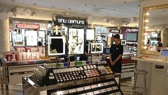 一个90后的自白：我为啥不敢去专柜买化妆品？