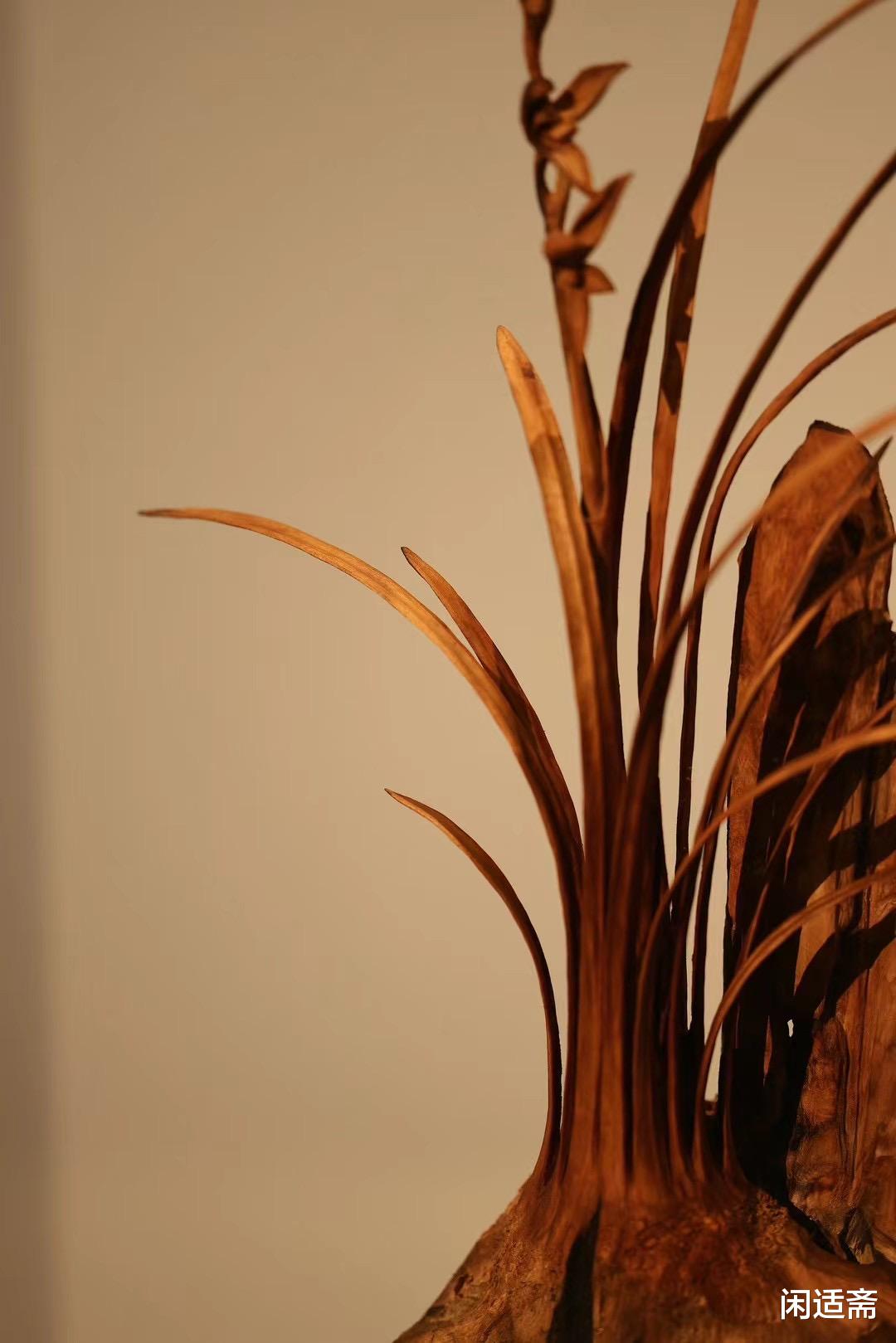 老山檀香，石上有兰香，木雕摆件