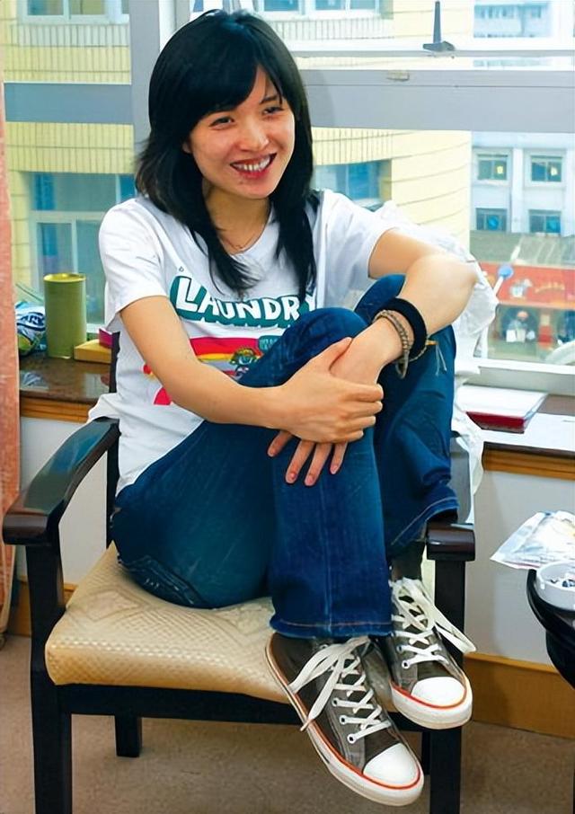 12年后才明白,为什么当初靳东娶了二婚的李佳?