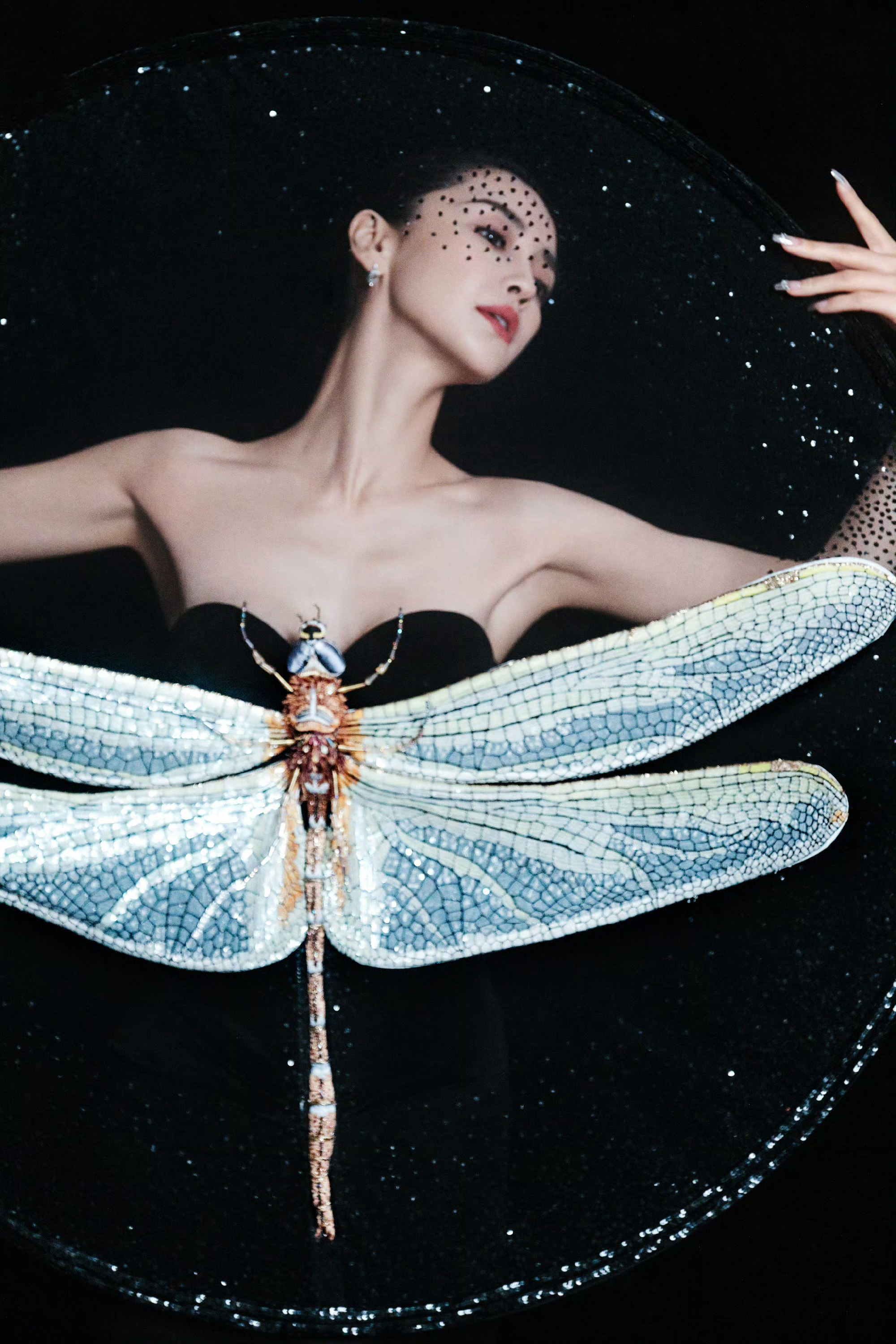 Baby姐连穿3套高定,舞台魅力持续升级!