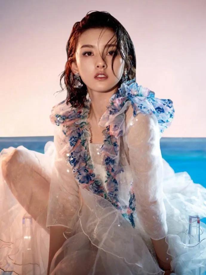 卓伟透露宋祖儿被封内情,成也妈妈败也妈妈