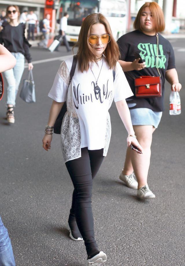 10位娱乐圈的“半截美人”,看脸绝美,但腿粗、虎背熊腰是硬伤