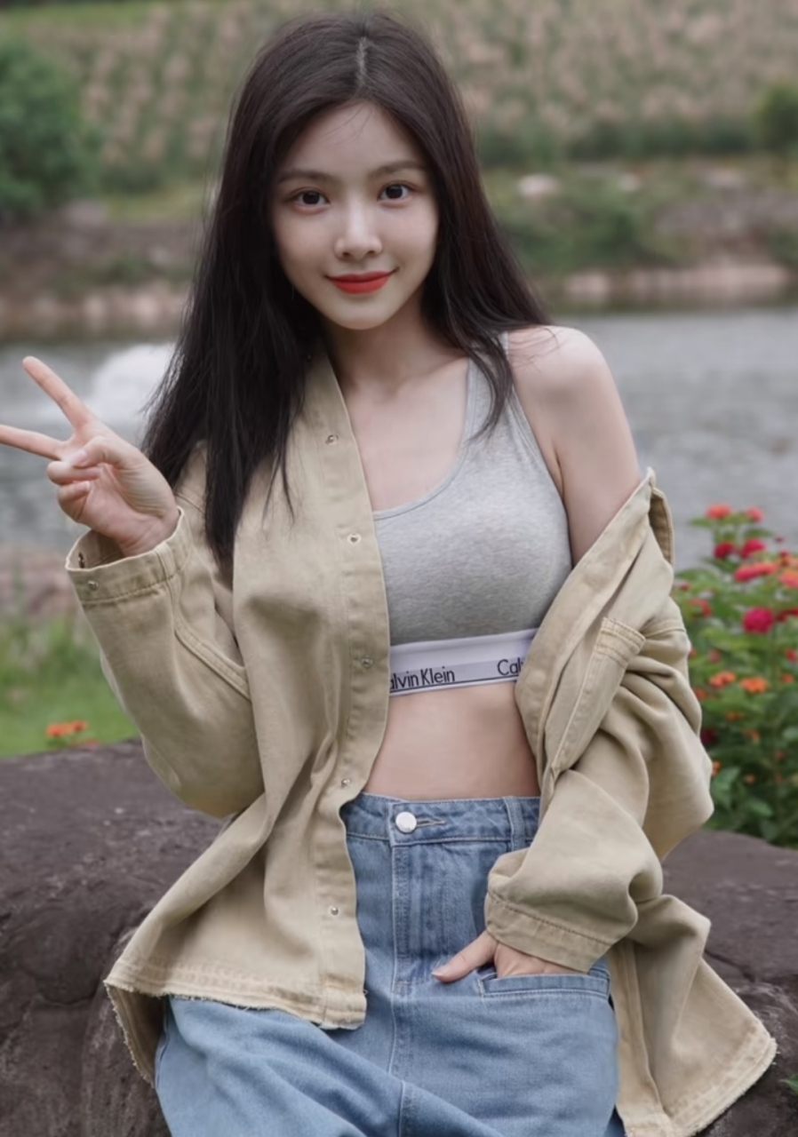 王灿谈住家阿姨吃水果风波，边界感引关注，明星家庭相处之道引深思