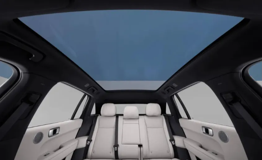 宝马X5太贵?理想L6了解一下,24.98万起,408马力5.4秒破百!