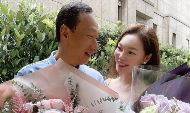 击败林志玲!34岁成富士康女主人,为郭台铭连生3胎,她做了什么