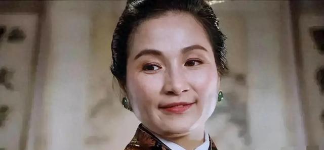 突传噩耗!曝78岁郑佩佩去世,好友曹可凡发文透露去世细节