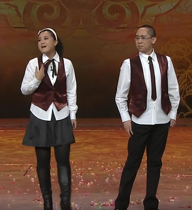 春晚|从“春晚笑星”到“沦为笑柄”，白凯南的失败不仅是因为离开贾玲