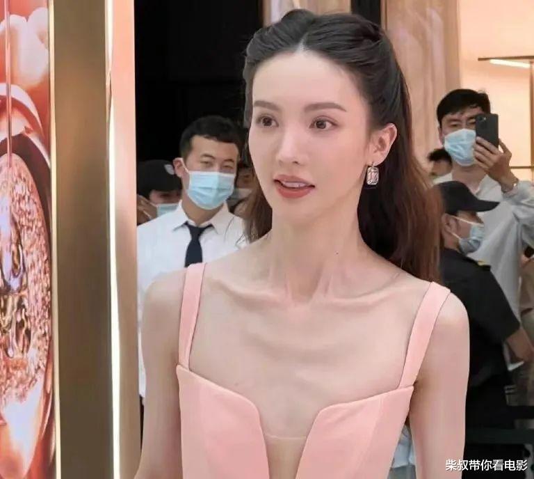 “内卷”下暴瘦的10位女星，有人瘦到22公斤，体力不支只能坐轮椅