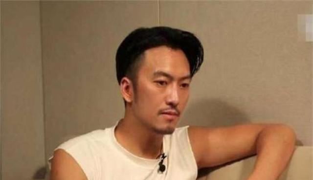 小伙因帅拒送快递，整容变身谢霆锋，今开公司成富豪