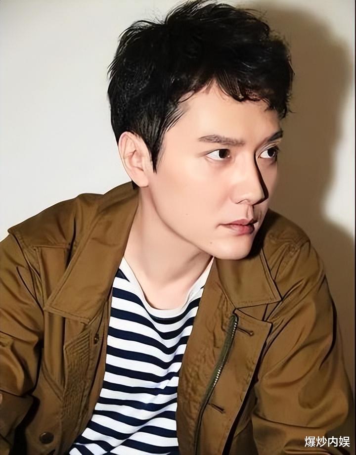 冯绍峰提起儿子当众爆哭！风流一生折在赵丽颖身上？