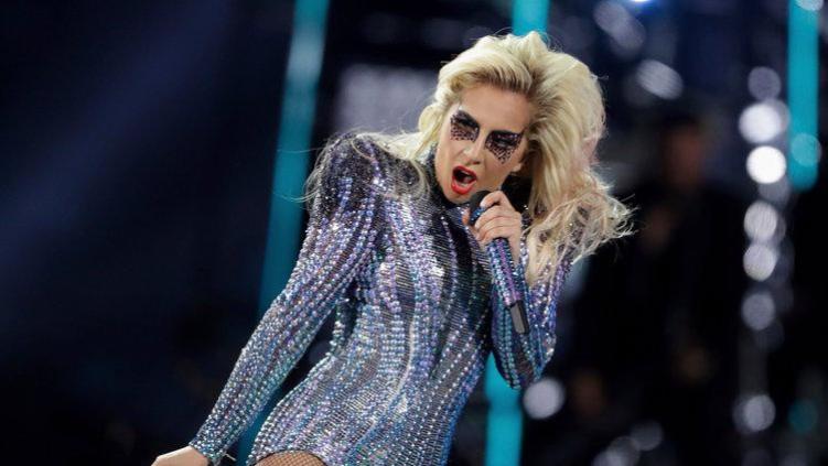 尺度太大？Lady Gaga衣着暴露奥运开幕式跳热舞，网友：有点俗