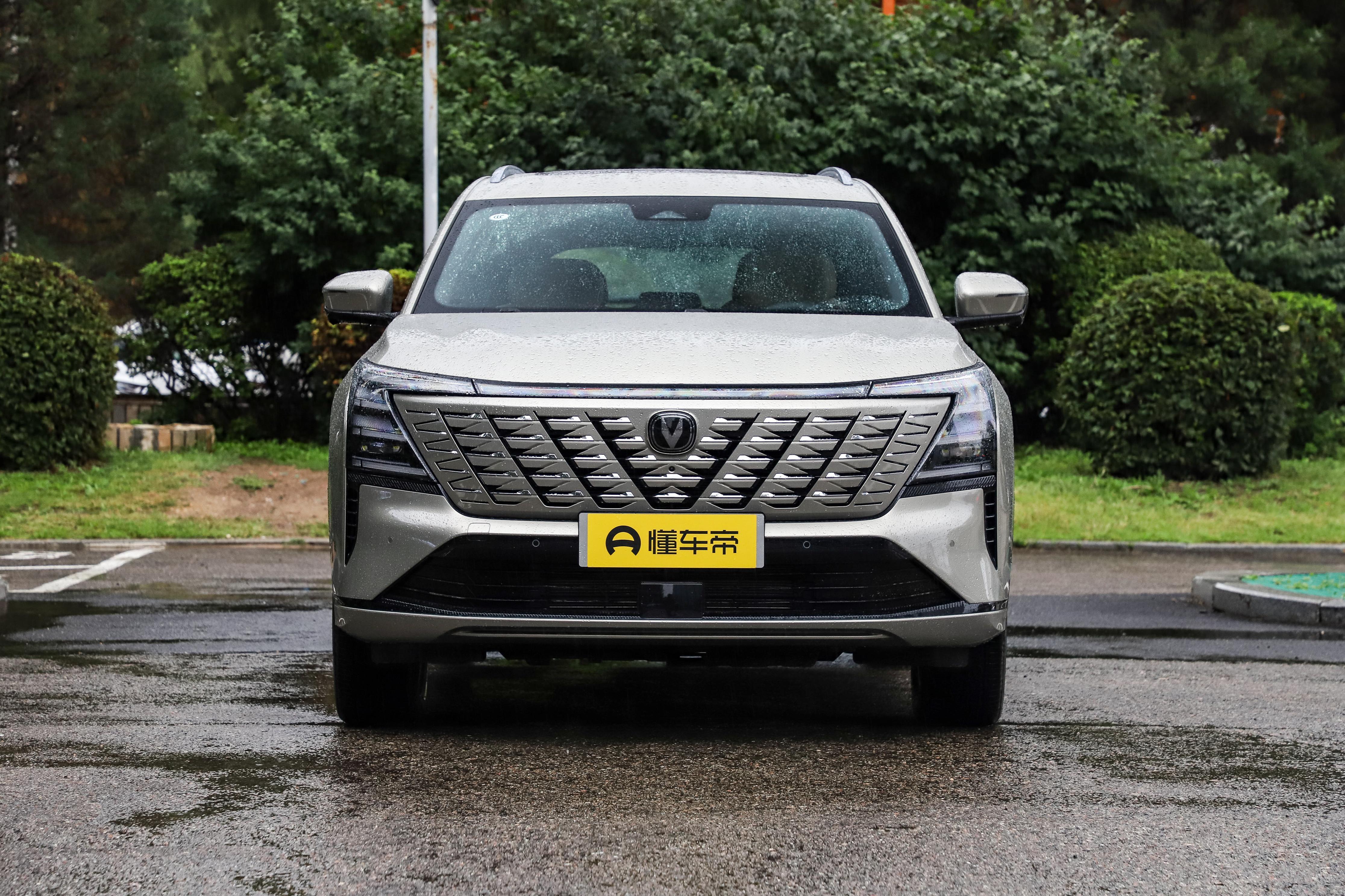 预算13万左右选家用SUV，第四代CS75 PLUS和星越L，谁更香？