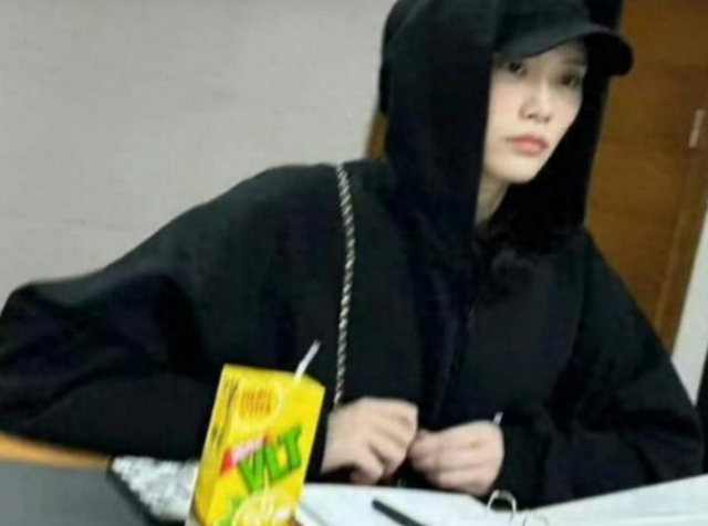 地位飙升的奚梦瑶,戳穿了窦骁的豪门处境,浪漫终究敌不过有实力