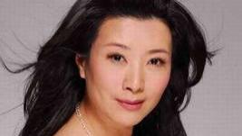 权色交易、陪睡上位，她根本不沾边，简直是娱圈的一股“清流”！