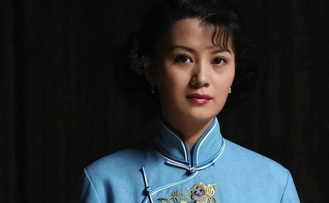 善恶终有报!“抛妻弃子”的李幼斌,如今等来的是儿子30年的报复