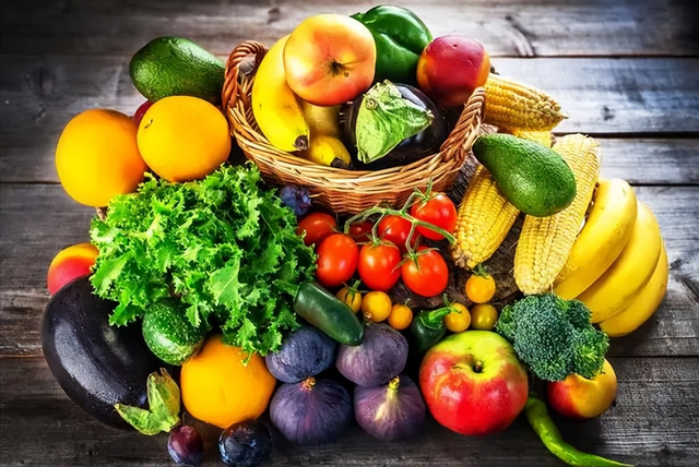 35岁女子每晚一根玉米减肥,坚持半年后,现在身体状况怎么样了?