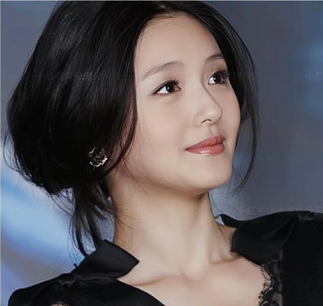 有人说大S只是一个演戏的,没为国家贡献什么,央视报道她