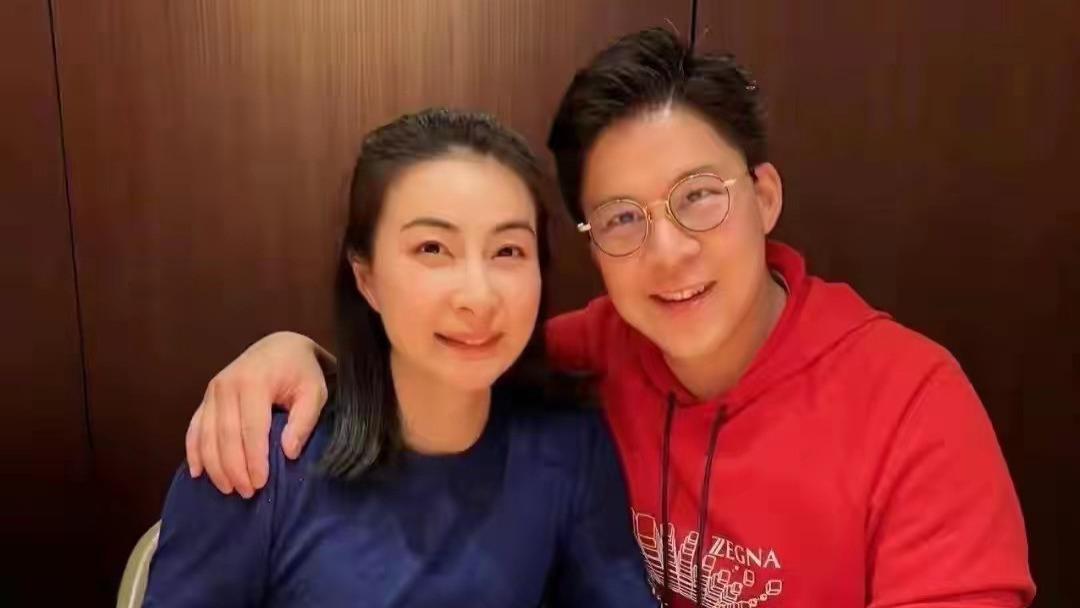 郭晶晶北京四合院曝光！价值过亿，装修豪华还有泳池，大门很低调