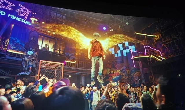 《749局》崩麻了!拍盗版的录一半走了,观众看一半现场写差评!