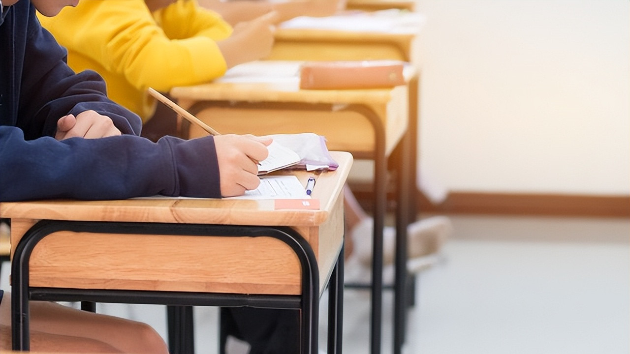 2024考研复试：考研视频面试这样穿衣服是加分项！